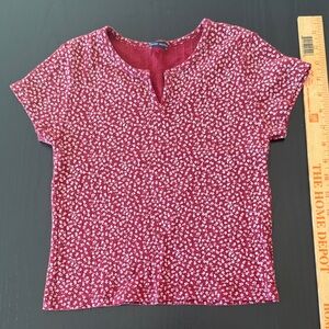 Brandy Melville Women’s Floral Split-Neck Tee one size
